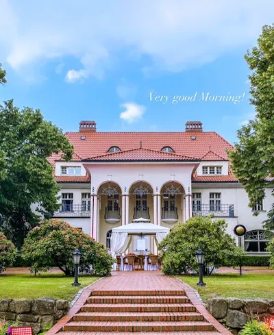 Rezydencja. Restauracja, Willa, hotel